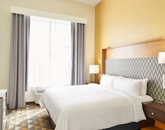 Holiday Inn Hotel & Suites Madison West, an IHG Hotel (Madison, USA)