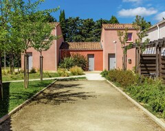 Toàn bộ căn nhà/căn hộ Countryside Holiday Park In The Hinterland Of The Languedoc (Saint-Christol, Pháp)