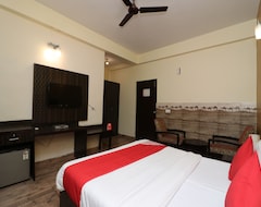 Hotel OYO 27718 Viva Destinations (Gurgaon, India)