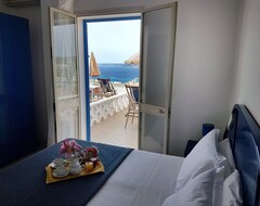 Khách sạn Hotel Degli Ulivi (Castro Marina, Ý)