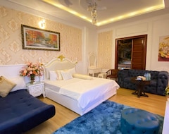 Khách sạn Luxury Hotel T&l (Cẩm Phả, Việt Nam)