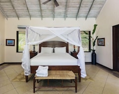 Khách sạn Stonefield Villa Resort (Soufriere, Saint Lucia)