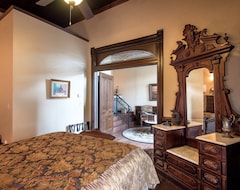 Hotel Bed & Breakfast: Casa Farina (Granbury, USA)