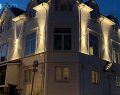 Hele huset/lejligheden Enter Tromso Ultimate Luxury - Jacuzzi & Sauna (Tromsø, Norge)