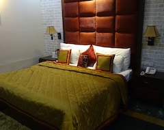 Khách sạn Diplomat Residency Bareilly (Bareilly, Ấn Độ)