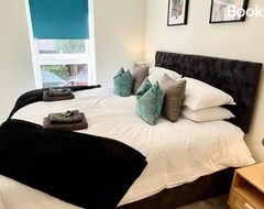 Koko talo/asunto Elegant 2 Bedroom Apartment In Portsmouth Free Parking (Portsmouth, Iso-Britannia)