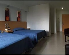 Khách sạn Hotel Ceo (Morelia, Mexico)