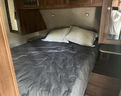 Campingplads Cozy Modern Trailer In The Heart Of South Tampa (Tampa, USA)