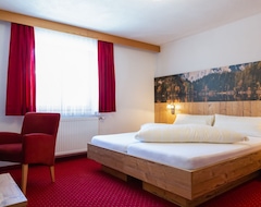 Hotel Jägerhof (Oetz, Austria)