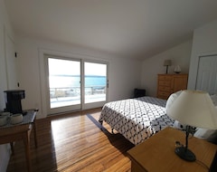 Entire House / Apartment Shorefront Home On 20 Secluded Acres, Spectacular Ocean Views (Gouldsboro, USA)