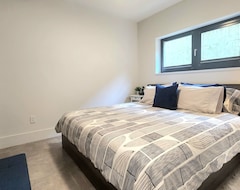 Cijela kuća/apartman New Modern Guest Suite - South Of Squamish (Furry Creek, Kanada)