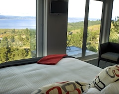 Otel Acacia Cliffs Lodge (Taupo, Yeni Zelanda)