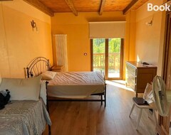 Pansiyon Adagio Guesthouse (Caprie, İtalya)