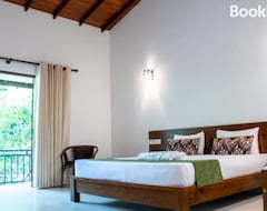 Khách sạn Tropicara Resort (Sigiriya, Sri Lanka)
