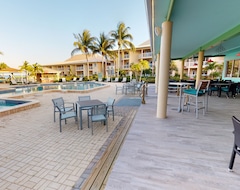 Holiday Inn Resort Grand Cayman, an IHG Hotel (Seven Mile Beach, Cayman Islands)