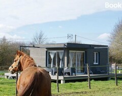 Koko talo/asunto Cottage Tout Confort Au Milieu Des Chevaux (Saint-Fargeau, Ranska)