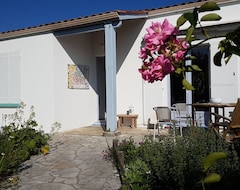 Tüm Ev/Apart Daire House 115 M2 Video In One Of The Most Beautiful Villages In France 12 Km From The Beach (Mornac-sur-Seudre, Fransa)
