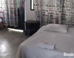 Otel Habitacion Para Varias Personas (Guataqui, Kolombiya)