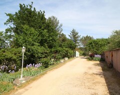 Toàn bộ căn nhà/căn hộ Provencal Villa With Pool And Garden In The Heart Of Provence Verte (La Celle, Pháp)