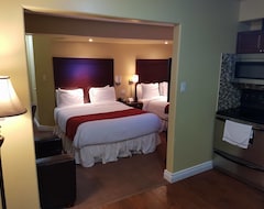 Khách sạn Bayside Inn & Waterfront Suites (Kingston, Canada)