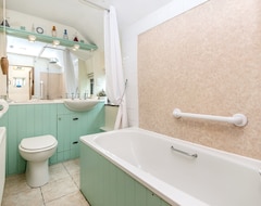 Casa/apartamento entero Romantic Cosy Hideaway For 2 Located On A Dairy Farm With Hot-Tub Available. (Ashbourne, Reino Unido)