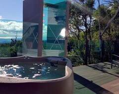Khách sạn Chira Glamping Monteverde (Monteverde, Costa Rica)