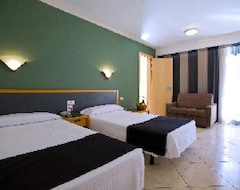 Hotel Apartamentos Dunas Club (Corralejo, Spain)