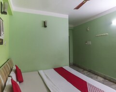 Oyo 60609 Hotel Tanushree (Tarapith, India)