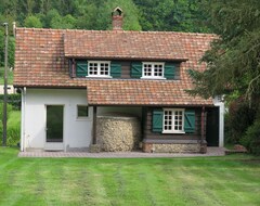 Cijela kuća/apartman Farmhouse Of Character In A Green (Embry, Francuska)