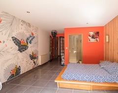 Toàn bộ căn nhà/căn hộ Gite Maringues, 2 Bedrooms, 4 Persons (Maringues, Pháp)