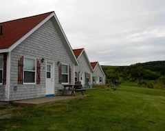 Hotel Chisholms Of Troy Coastal Cottages (Port Hastings, Canada)