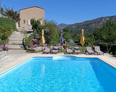 Toàn bộ căn nhà/căn hộ Studio with panoramic view in villa with swimming pool (Bendejun, Pháp)
