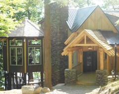 Casa/apartamento entero Timberframe Spa Lodge en el bosque en Skaneateles Lake, Nueva York (Skaneateles, EE. UU.)