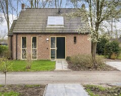Toàn bộ căn nhà/căn hộ Vacation Home Coco Luxury Home In Ewijk - 6 Persons, 3 Bedrooms (Beuningen, Hà Lan)