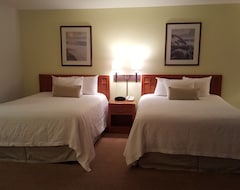 Hotel Oceanfront Lodge ex Hampton Inn & Suites (Crescent City, Sjedinjene Američke Države)
