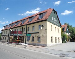 Khách sạn Hotel Zur Ausspanne (Klipphausen, Đức)