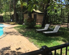 Khách sạn Byron Bay Rainforest (Byron Bay, Úc)