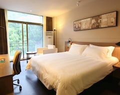 Jinjiang Inn Select Lushan Scenic Spot Xiangshan Road Cloud Hotel (Jiujiang, China)