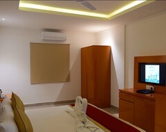 Khách sạn V One Hotel-ambara Elite (Bengaluru, Ấn Độ)