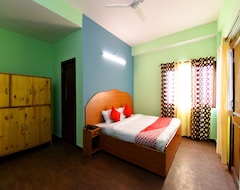 Hotel OYO 13472 Himalayan Valley (Kasauli, Indien)