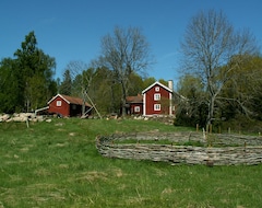 Tüm Ev/Apart Daire Traditional Swedish Log Cabin For 5 People, Renovated (Vingåker, İsveç)