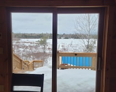 Hele huset/lejligheden Peaceful A-frame Cabin Overlooking Lake With Pool (Ely, USA)