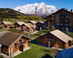Tüm Ev/Apart Daire Homerez - Chalet 200 M Away From The Slopes With Shared Pool, Sauna And Terrace (La Cluse, Fransa)
