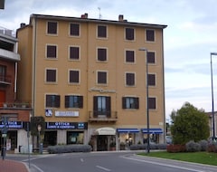 Hotel Centrale (Chiusi, Italija)
