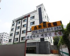 Khách sạn New Sky Motel (Suwon, Hàn Quốc)