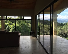Toàn bộ căn nhà/căn hộ On Lake Arenal - Near La Fortuna and Arenal Volcano - Free Wifi (Tronadora, Costa Rica)