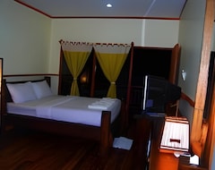 Khách sạn Phuttachot Resort (Koh Phi Phi, Thái Lan)