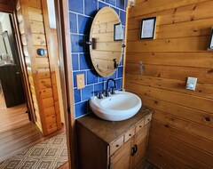 Tüm Ev/Apart Daire Bear Escapes Ii Affordable Luxury Cabin Beautiful Deck With Bbq Wood Stove Fireplace Eat-in Kitchen Tv In All Rooms Great Value (Sugarloaf, ABD)