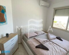 Koko talo/asunto 1 Bedroom Apartment, 616 (Durrës, Albania)