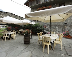 Hotel Cecchin (Aosta, Italien)